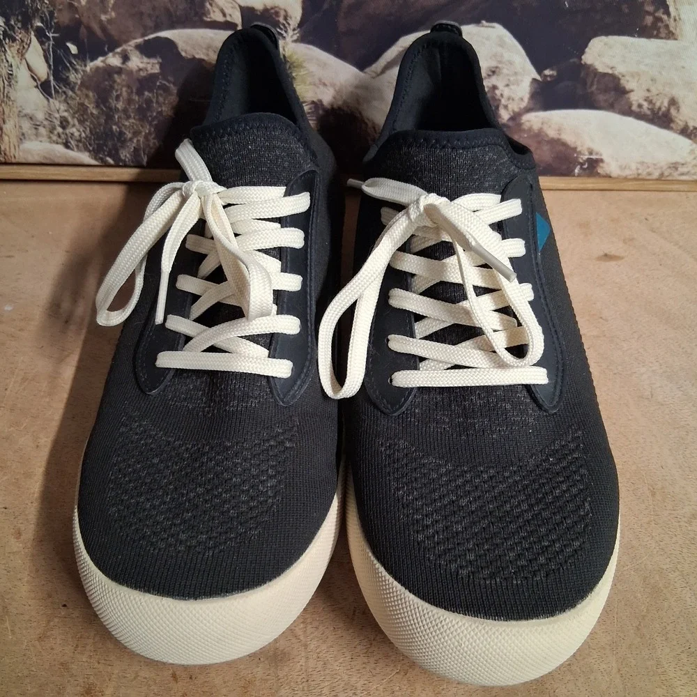 Vessi Mens Weekend Sneakers Asphalt Black Knit Low Top Shoes Size 10 WORN ONCE!